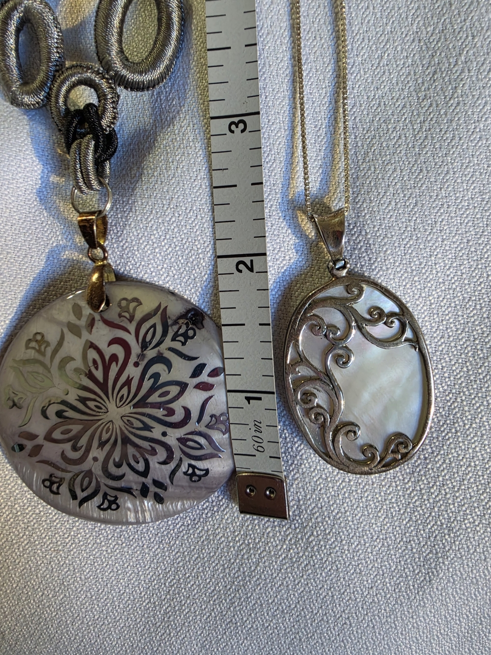 Fun Shell Necklaces - Picture 3 of 5